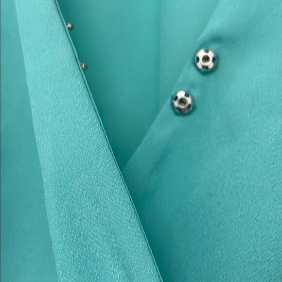 Charlie Jade Green Sheath Dress with Ruched Wrap Design - Picture 3 of 4